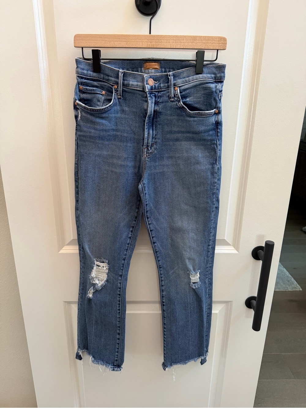 MOTHER Distressed Blue Ankle Crop Skinny Jeans